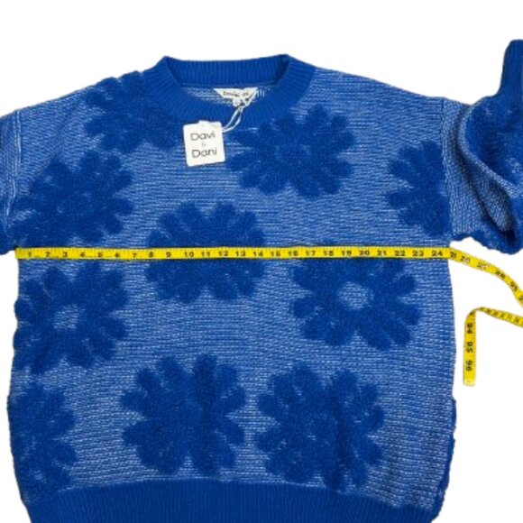 Davi & Dani NEW 3D Flower Texture Round Neck Dropped Shoulder Sweater Sz L Blue - Picture 9 of 11
